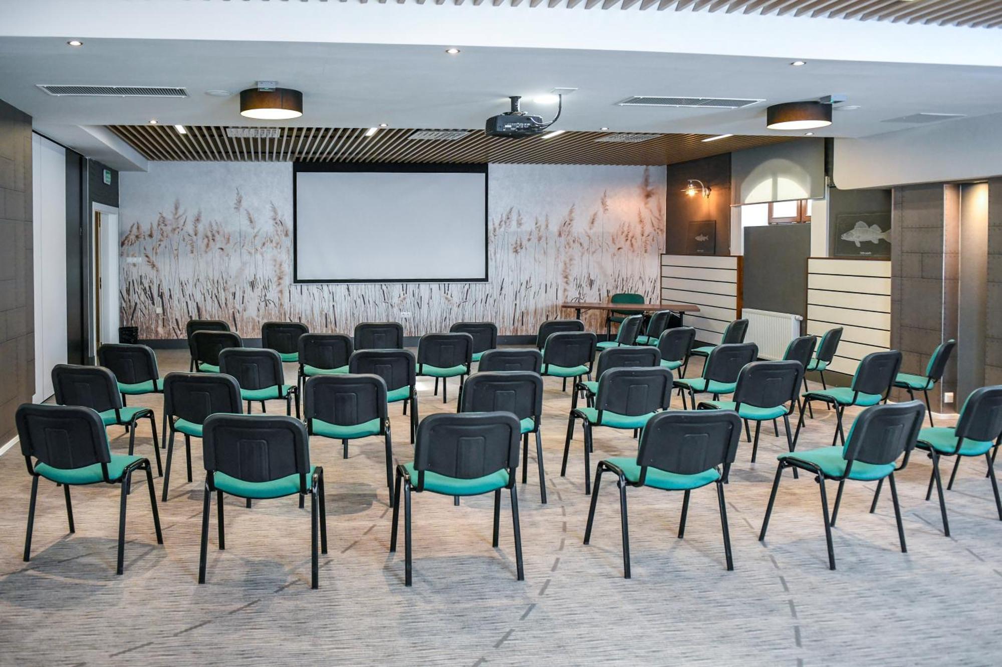 Folwark Lekuk Hotel